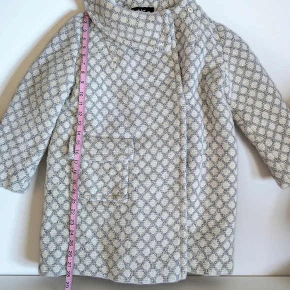 Elegant, Vintage Wool, Light Gray And Beige Patterned Women's Coat and Dress Set - Picture 8 of 16